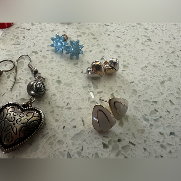 Lot of 15 vintage mid century earrings - Picture 7 of 15